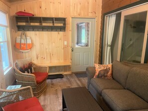 Smart TV, books, offices