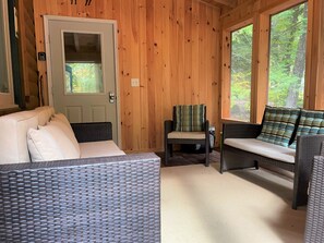 Smart TV, books, offices