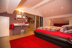 2 Schlafzimmer, Bügeleisen/Bügelbrett, Reisekinderbett, WLAN