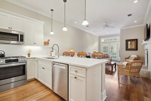 Oven, stovetop, ice maker