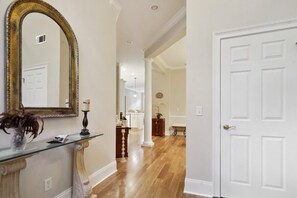 Imagen sin descripción, 2 de 32, botón