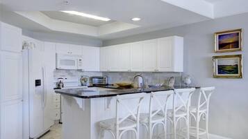 Oven, stovetop, ice maker