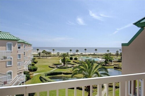 St Simons Grand 318 in St Simons Island