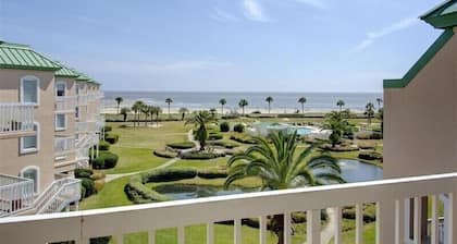 St Simons Grand 318 in St Simons Island
