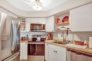 Oven, stovetop, ice maker