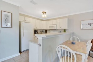 Oven, stovetop, ice maker