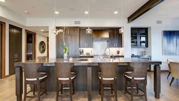 Suite, 3 Schlafzimmer | Eigene Küche