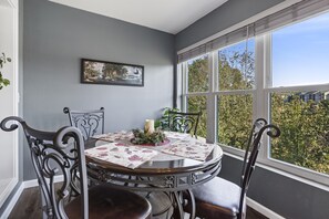 2 bedrooms, individually decorated, individually furnished, bed sheets