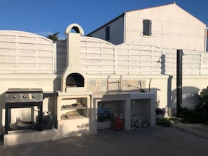 Terrace/patio - La Cotid'o 100m from beaches and port (Saint-Pierre-d'Oléron)