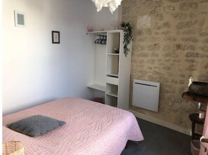 3 bedrooms, iron/ironing board, travel cot, free WiFi - La Cotid'o 100m from beaches and port (Saint-Pierre-d'Oléron)