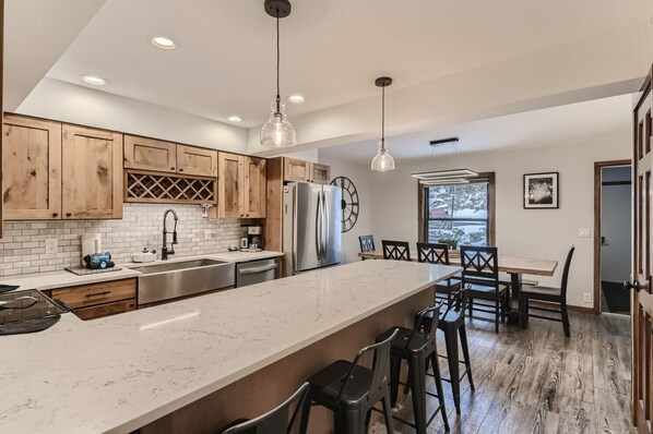 Townhome, Multiple Beds, Fireplace, Mountain View (Rockridge Retreat) | Private kitchen | Fridge, microwave, oven, stovetop - Stunning Views From the Top of Boreas Pass (Breckenridge)