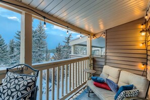 Townhome, Multiple Beds, Fireplace, Mountain View (Rockridge Retreat) | Balcony view