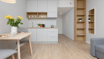 Studio, Kitchen | Private kitchen | Cookware/dishes/utensils