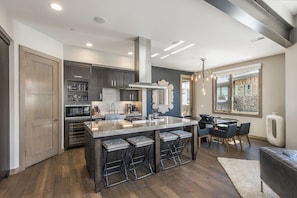 Suite, 4 Bedrooms | Private kitchen