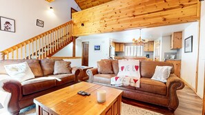 Condo, 2 Bedrooms | Living area | Smart TV