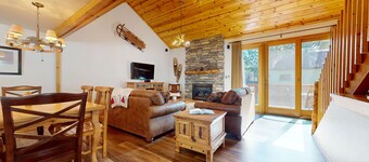 Mammoth Sierra Townhomes #18 2 Bedroom Condo by RedAwning