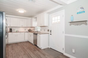 House, Multiple Beds, Kitchen | Private kitchen | Fridge, microwave, oven, stovetop - Beach Escape (Panama City Beach)