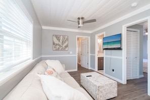 House, Multiple Beds, Kitchen | Interior