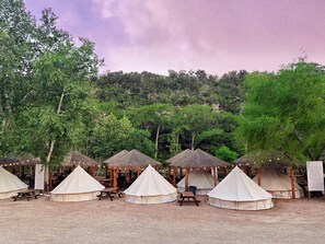 Property grounds - Son's Guadalupe Glamping Tent D (New Braunfels)