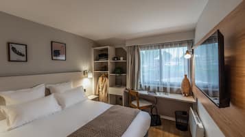 Premium bedding, desk, blackout curtains, soundproofing