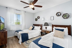 3 bedrooms, desk, iron/ironing board, travel cot
