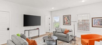 Art-Lover’s Suite - Minutes to Crystal Bridges