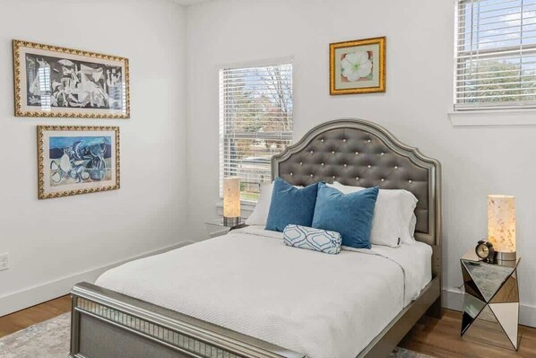 1 bedroom, desk, iron/ironing board, WiFi