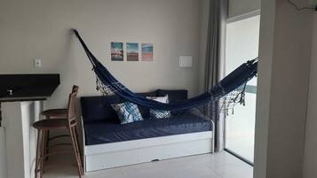 小木屋 | 客廳 | 32 吋LED 電視連數碼電視頻道、電視