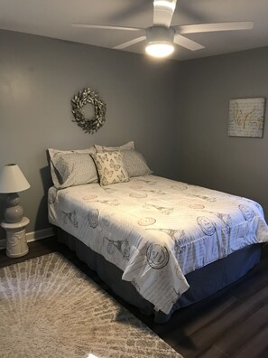 3 Schlafzimmer, Schreibtisch, Bügeleisen/Bügelbrett, kostenloses WLAN