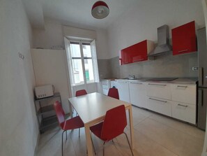 Dining - Ambrogio Apartment - Three Bedroom Apartment, Sleeps 6 (Firenze)