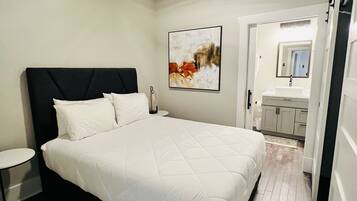 1 chambre, fer et planche à repasser, accès au Wi-Fi (inclus)