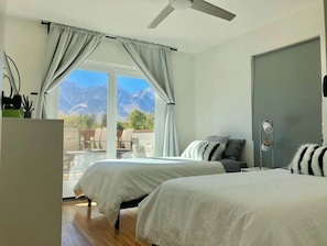 4 bedrooms, desk, free WiFi, bed sheets