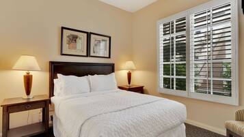 1 bedroom, desk, iron/ironing board, WiFi