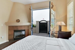 1 dormitorio, escritorio, tabla de planchar con plancha y wifi