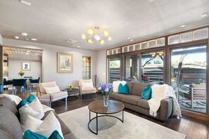 TV, fireplace, DVD player, stereo