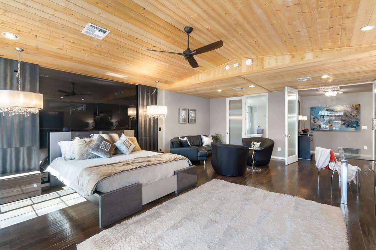 4 soveværelser, skrivebord, strygejern/strygebræt, Wi-Fi