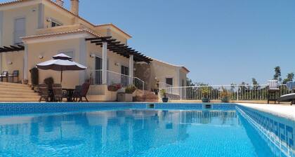 Escape & Unwind in Elegance with Large Private Pool & Amazing Views (Free Wi-Fi)