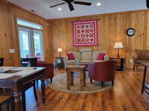 Älytelevisio, kirjoja, videokirjasto