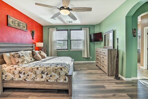 3 habitaciones, tabla de planchar con plancha, internet y ropa de cama 