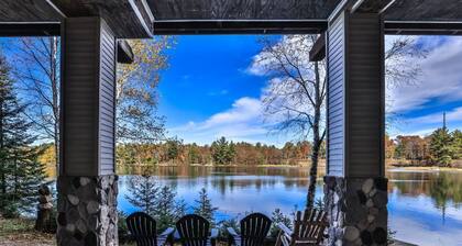Cozy Lakeside Detached home with Amazing Elevated Views