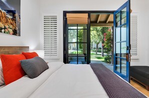 2 soverom, skrivebord, strykejern/-brett og wi-fi (inkludert)