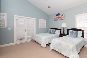 2 slaapkamers, een bureau, reisbedje, gratis wifi
