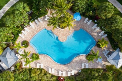 Beautiful Island Home in Anglers Reef! Ocean front community. Pool & boat slip. 