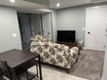 Image of Adorable And Cozy 2 Bedroom Space @ Brighton