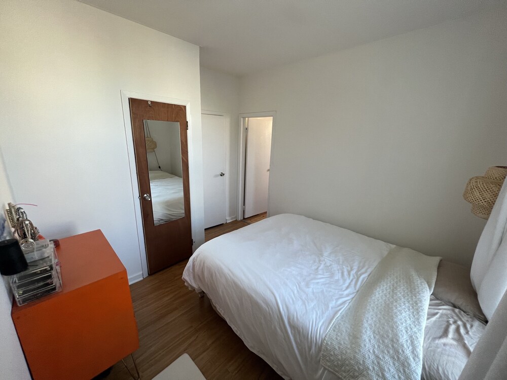 Sunny Brooklyn One Bedroom 2 min from Parks New York Vrbo