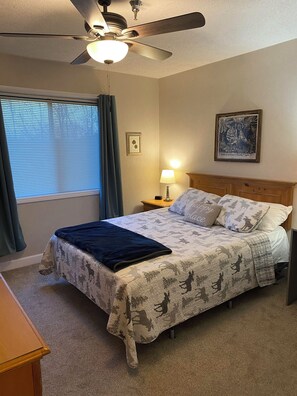 2 bedrooms, desk, free WiFi, bed sheets