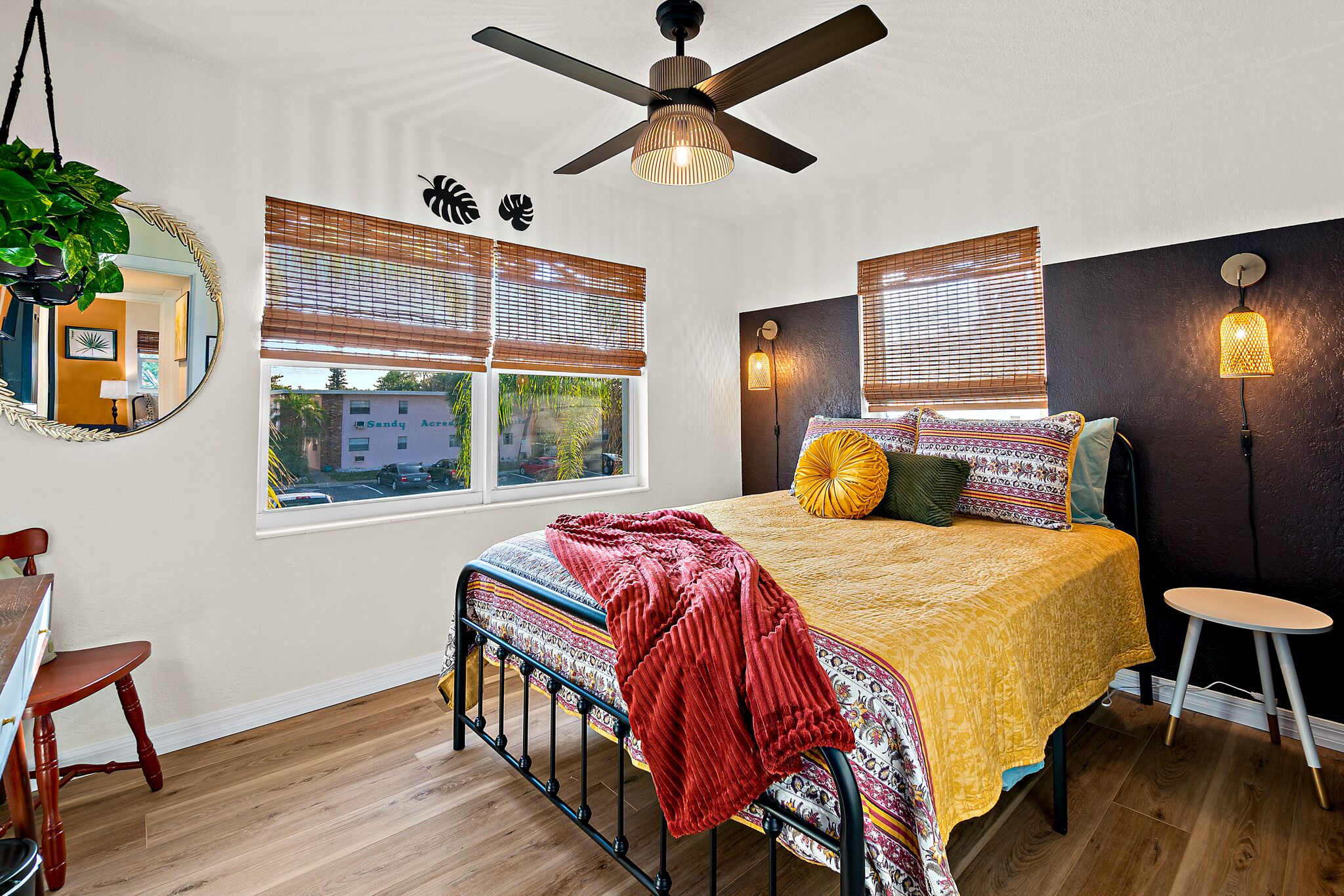 Boutique style Apt/Walk to Beach/Pet friendly