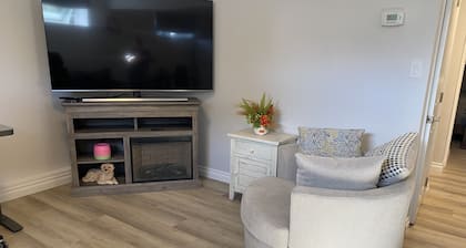 Classy, Comfy and Cozy