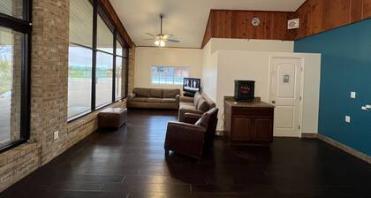 Bass Inn - Choke Canyon National Park