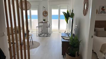 2 slaapkamers, een strijkplank/strijkijzer, gratis wifi, beddengoed